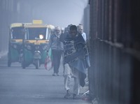 Kabut Tebal Selimuti India, Cuaca Dingin Tembus 4 Derajat