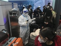 Covidnya Menggila, Begini 'Riwehnya' Perjalanan Menuju China