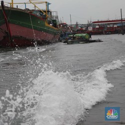 Cuaca Ekstrem BMKG: Hindari Pegunungan, Awas Banjir Jakarta!