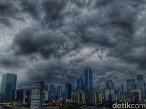 BMKG Wanti-wanti Cuaca Ekstrem Sepekan ke Depan, Wilayah Ini Masuk Status Siaga