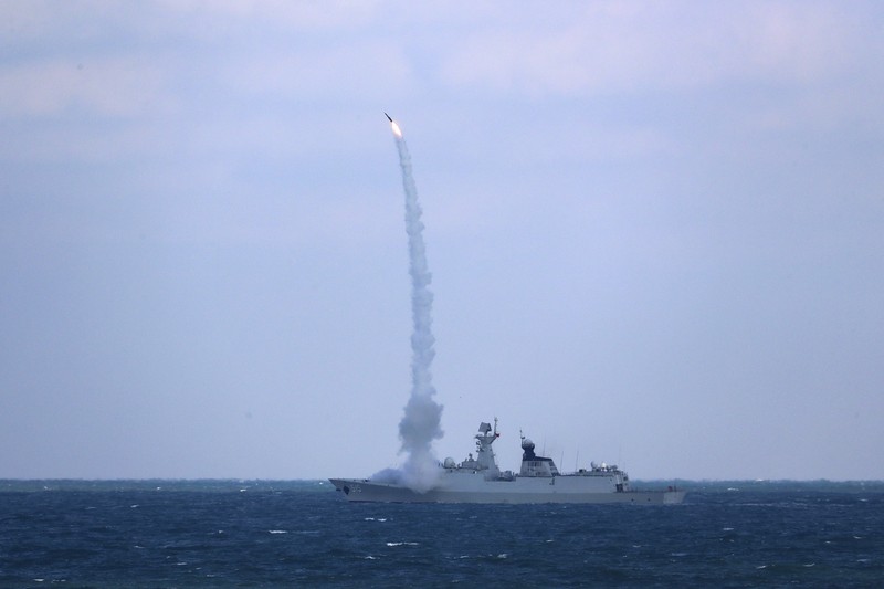 Dalam foto yang dirilis oleh Kantor Berita Xinhua ini, kapal perang China dan Rusia ikut serta dalam latihan angkatan laut bersama di Laut China Timur Selasa, 27 Desember 2022. Angkatan laut China dan Rusia mengakhiri latihan angkatan laut bersama selama tujuh hari pada 27 Desember. karena mereka berdua menghadapi ketegangan dengan Amerika Serikat. (Xu Wei/Xinhua via AP)