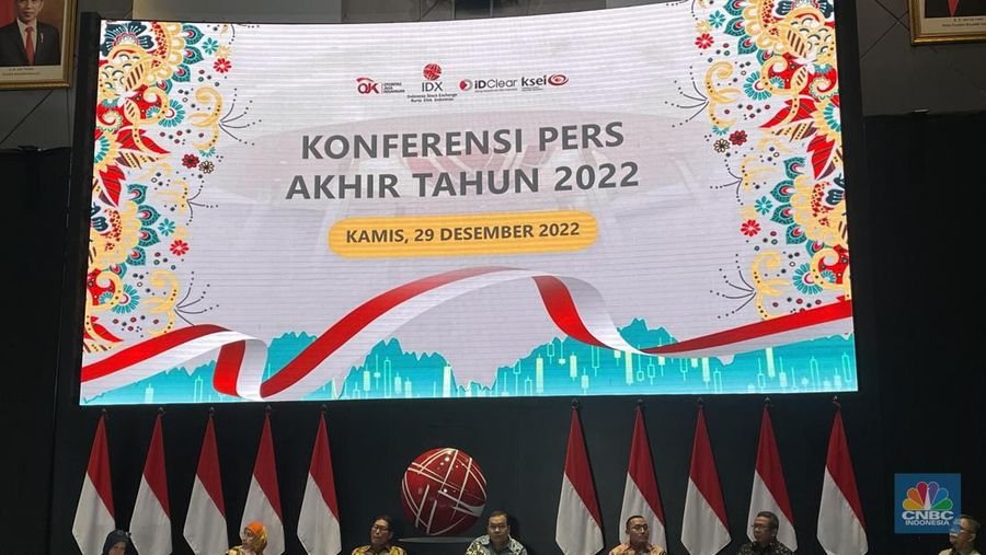 Konferensi Pers Akhir Tahun 2022, di gedung BEI, Jakarta