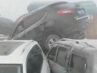 Kecelakaan Beruntun 100 Mobil-Trailer, SUV Terbakar-Penumpang Terjebak
