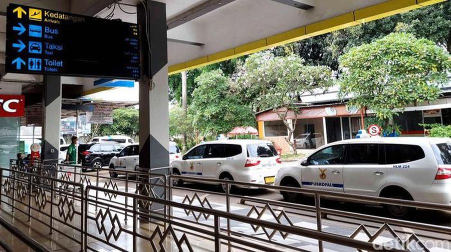 Taksi mahal Bandara Halim Perdanakusuma. (Dok. Detik/Pradita Utama)