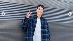 Junhoe iKON Debut Solo Lewat Album BRUISE