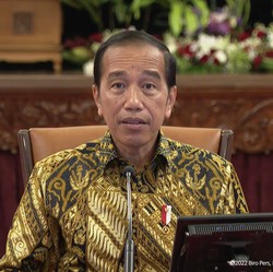 Tok! Jokowi Cabut Kebijakan PPKM