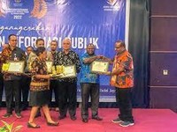 Pemkab Jayapura Raih Penghargaan Keterbukaan Informasi Publik