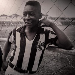 Mengapa Pele Tidak Pernah Bermain untuk Klub Bola Eropa?