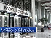 Inflasi Melaju, Rupiah Lesu, 2022 Penuh Tantangan Bagi BI