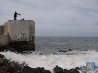 AHY Mau Tanggul Laut Cilegon-Gresik Tak Harus 100% Beton, Ini Kata KKP