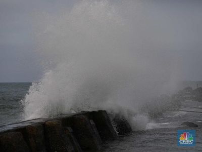 Megathrust 'Pecah', Jakarta Digulung Tsunami 1,8 Meter Hitungan Jam