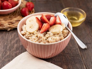 Rutin Makan Oat Bisa Turunkan Berat Badan, Apa Benar?