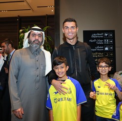 Kenapa Ronaldo Belum Bisa Debut di Klub Arab Saudi Al Nassr?