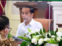 Beredar Daftar 13 Menteri Di-reshuffle Jokowi, Istana: HOAX!