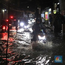 BMKG Warning Cuaca Ekstrem di RI Sampai Minggu Depan, Cek!