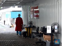 Penampakan Lab Tes Covid-19 Sepi Usai Pencabutan PPKM