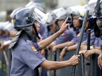 Tetangga RI Perintahkan Semua Petinggi Polisi Resign, Kenapa?