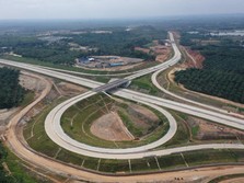 Cuek dengan Kritik JK & Anies, Jokowi Malah Bangun Tol Baru