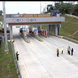 Lagi, Tol Baru Jokowi Bikin Jarak di sini Serasa Sejengkal