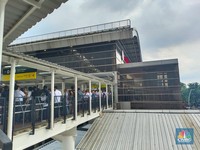 Asyik! KRL dan TransJakarta Sudah Nyambung di Jatinegara