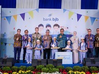 Peduli Sosial, Bank bjb Gelar Khitanan Massal di Bandung