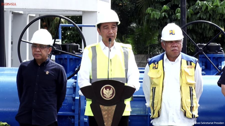 Presiden  Joko Widodo (Jokowi) Resmikan Sistem Penyediaan Air Minum (SPAM) Regional Dumai-Rokan Hilir-Bengkalis, Kabupaten Rokan Hilir, Kamis (5/1/2023). (Tangkapan layar via Youtube Sekretariat Presiden)