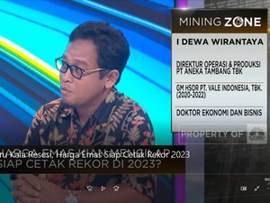 Banyak Diburu Kala Resesi, Harga Emas Siap Cetak Rekor 2023?