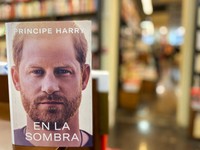 Jreng, Pangeran Harry Ancam Kerajaan Minta Maaf ke Istrinya