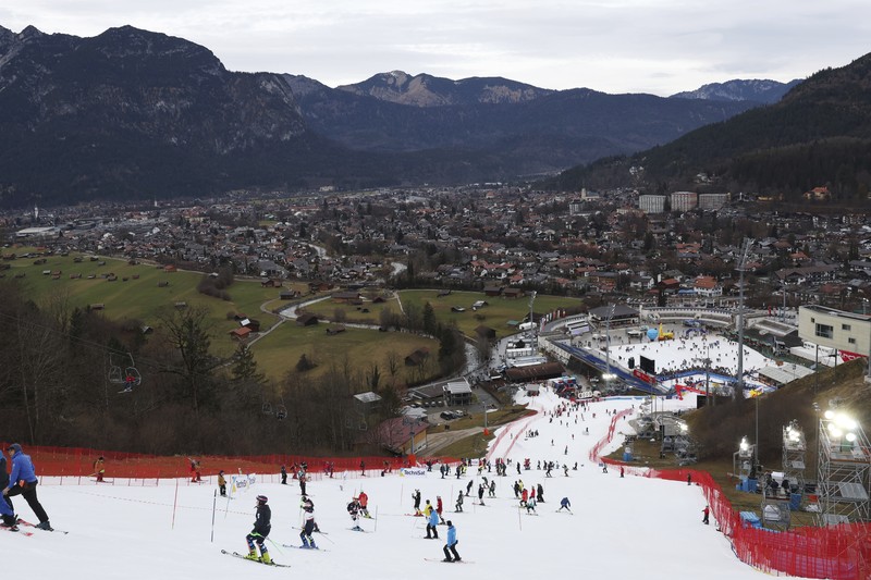 Pusat ski di gunung Jahorina terlihat di Sarajevo, Bosnia dan Herzegovina 4 Januari 2023. Pusat ski di gunung Jahorina terlihat di Sarajevo, Bosnia dan Herzegovina 4 Januari 2023. (REUTERS/Kirsten Donovan)