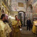 Sendirian, Putin Khusyuk Jalani Ibadah Natal Ortodoks