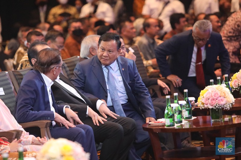 CT Corps Leadership Forum Bersama Perdana Menteri Malaysia YAB Dato' Seri Anwar Ibrahim, di Menara Bank Mega, Jakarta, Senin, 9/1/2023. (CNBC Indonesia/ Muhammad Sabki) CT Corps Leadership Forum Bersama Perdana Menteri Malaysia YAB Dato' Seri Anwar Ibrahim, di Menara Bank Mega, Jakarta, Senin, 9/1/2023. (CNBC Indonesia/ Muhammad Sabki)