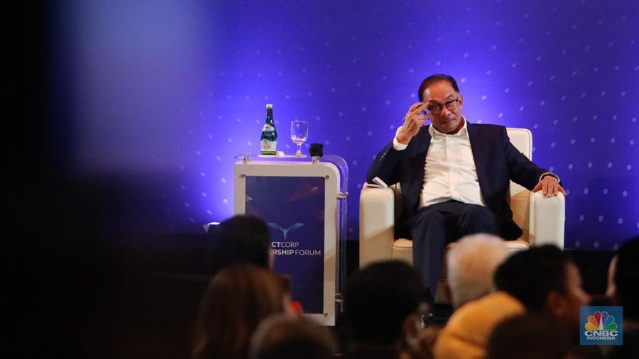 CT Corps Leadership Forum Bersama Perdana Menteri Malaysia YAB Dato' Seri Anwar Ibrahim, di Menara Bank Mega, Jakarta, Senin, 9/1/2023. (CNBC Indonesia/ Muhammad Sabki)