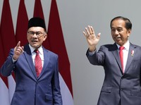 Terungkap! Ini Permintaan Khusus Jokowi ke PM Anwar Ibrahim