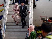 Anwar Ibrahim Tiba di RI, Siap Bahas IKN dengan Jokowi