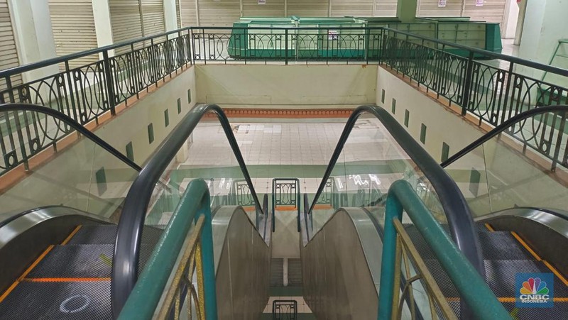 Mall Glodok City sepi pengunjung. (CNBC Indonesia/Martyasari Rizky)