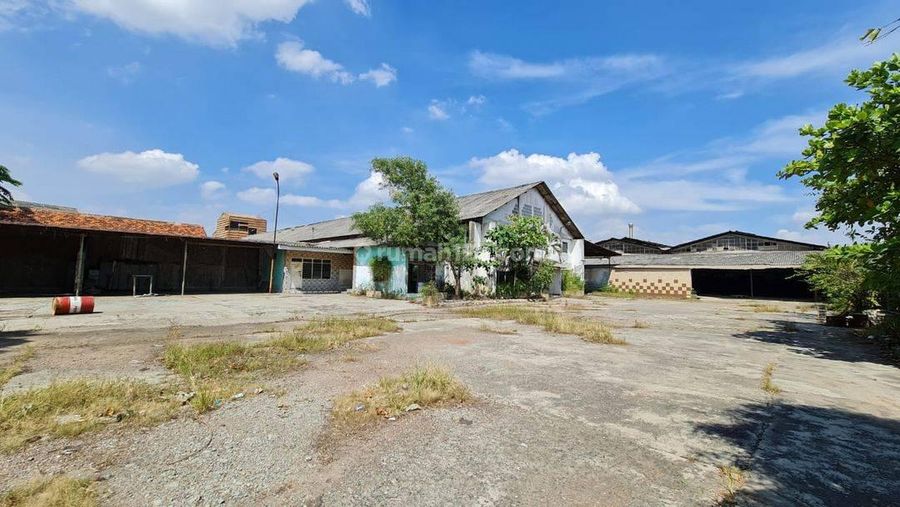 Pabrik Gudang Kantor Kawasan Industri Bekasi Cakung Jakarta Timur jugs dijual di toko online dengan harga 198M. (Dok. rumah123.com)