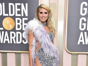 Viral Heidi Klum Kegerahan Buka Baju Saat Wawancara, Respons Host Disorot