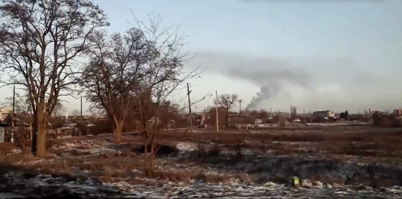 Pasukan Rusia dan Ukraina terlibat dalam pertempuran sengit pada hari Rabu (11/1/2023) di kota Soledar di Ukraina timur. (Video Reuters/Olena Harmash and Clodagh Kilcoyne)