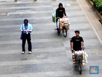 Ramalan Keynes dan Kita yang Masih Lapar