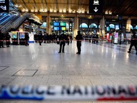Geger Bom PD 2 Ditemukan di Rel Stasiun Kereta Paris