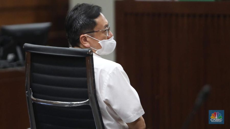 Direktur PT Hanson International Tbk Benny Tjokrosaputro saat menjalani sidang putusan kasus korupsi ASABRI di PN Pusat, Jakarta, Kamis, (12/1/2023). (CNBC Indonesia/ Muhammad Sabki)