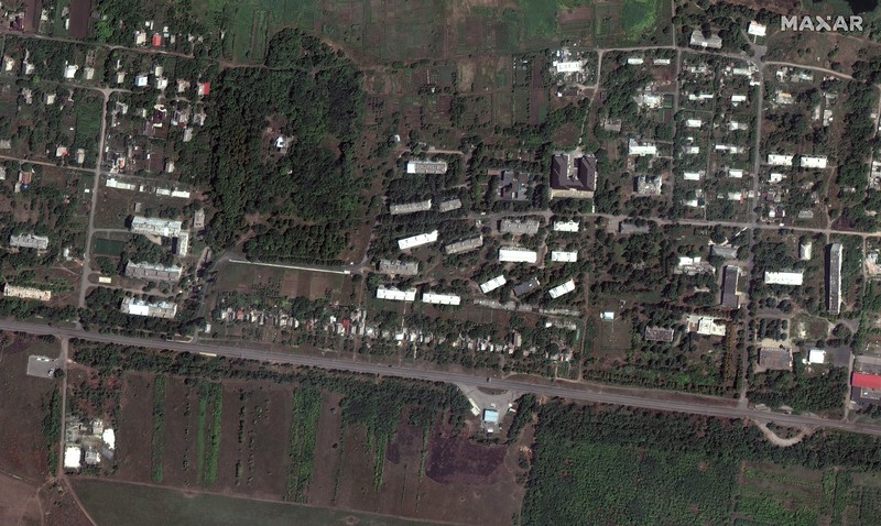 Gambar dari Satelit, kondisi sesudah serangan rudal Rusia di sekitar kota Bakhmut, Ukraina. (Twitter @Maxar)