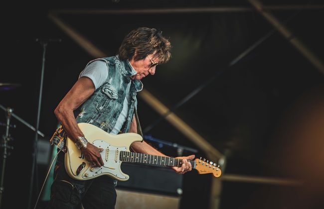 Ini Penyakit yang Sebabkan Gitaris Jeff Beck Meninggal Dunia