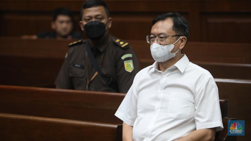Terdakwa Benny Tjokrosaputro saat menjalani sidang Vonis di Pengadilan Tipikor, Jakarta, Kamis (12/1/2023). (CNBC Indonesia/Muhammad Sabki)