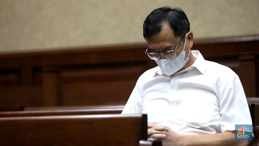 Terdakwa Benny Tjokrosaputro saat menjalani sidang Vonis di Pengadilan Tipikor, Jakarta, Kamis (12/1/2023). (CNBC Indonesia/Muhammad Sabki)