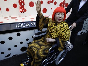 Video: Seniman Legendaris Yayoi Kusama Meninggal, Begini Perjalanan Kariernya