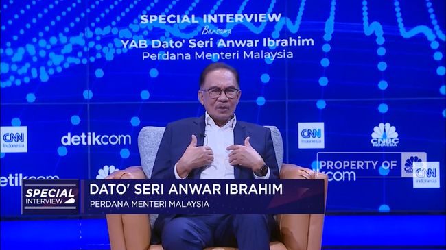 Belajar Leadership 'Pakai Hati' ala Anwar Ibrahim