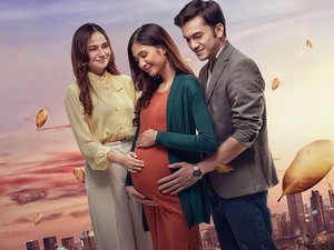 9 Film Romantis Indonesia Terbaru untuk Habiskan Akhir Tahun Bersama Si Dia