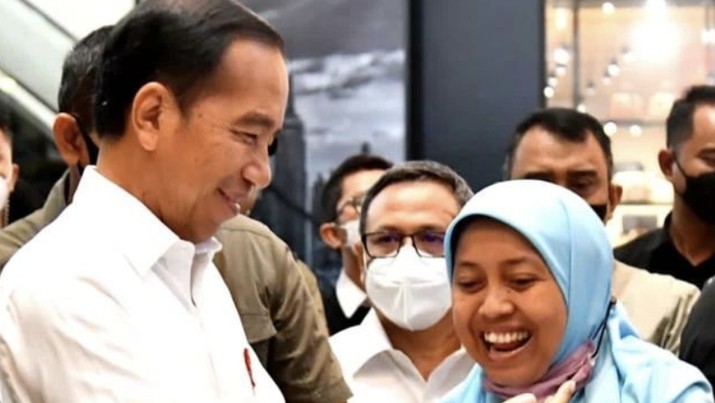 Jokowi mengunjungi pusat perbelanjaan Kota Kasablanka (Kokas) di Jakarta. (Tangkapan layar Instagram @Jokowi)