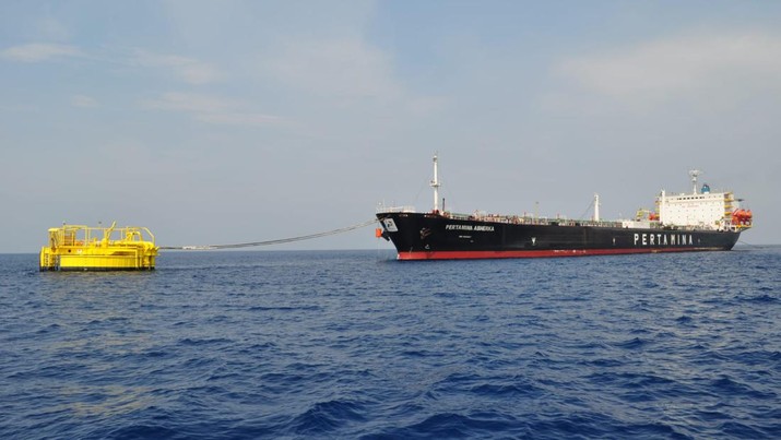 Kapal Floating Storage and Offloading (FSO) Abherka milik PT Pertamina International Shipping (PIS) dipastikan terus mendukung ketahanan energi nasional dengan jangka waktu operasi yang kini resmi diperpanjang hingga tahun 2031. (Dok: PT Pertamina International Shipping (PIS) Kapal Floating Storage and Offloading (FSO) Abherka milik PT Pertamina International Shipping (PIS) dipastikan terus mendukung ketahanan energi nasional dengan jangka waktu operasi yang kini resmi diperpanjang hingga tahun 2031. (Dok: PT Pertamina International Shipping (PIS)